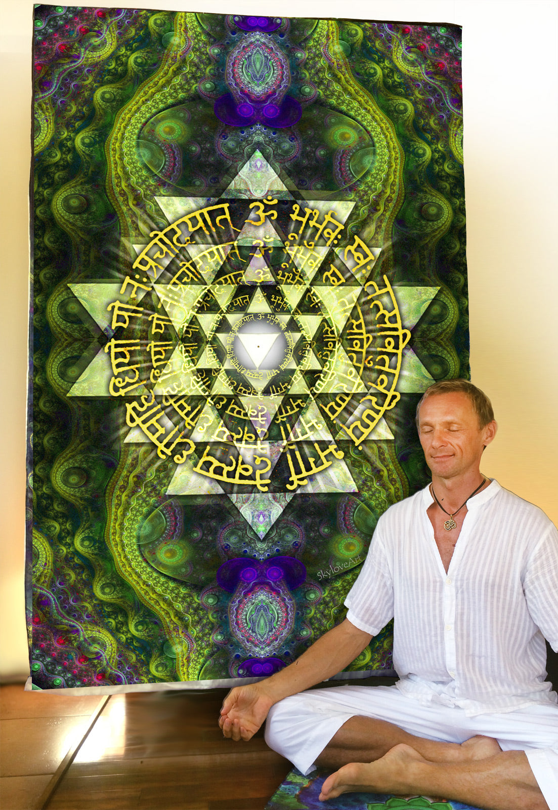 Gayatri Mantra with Sri Yantra